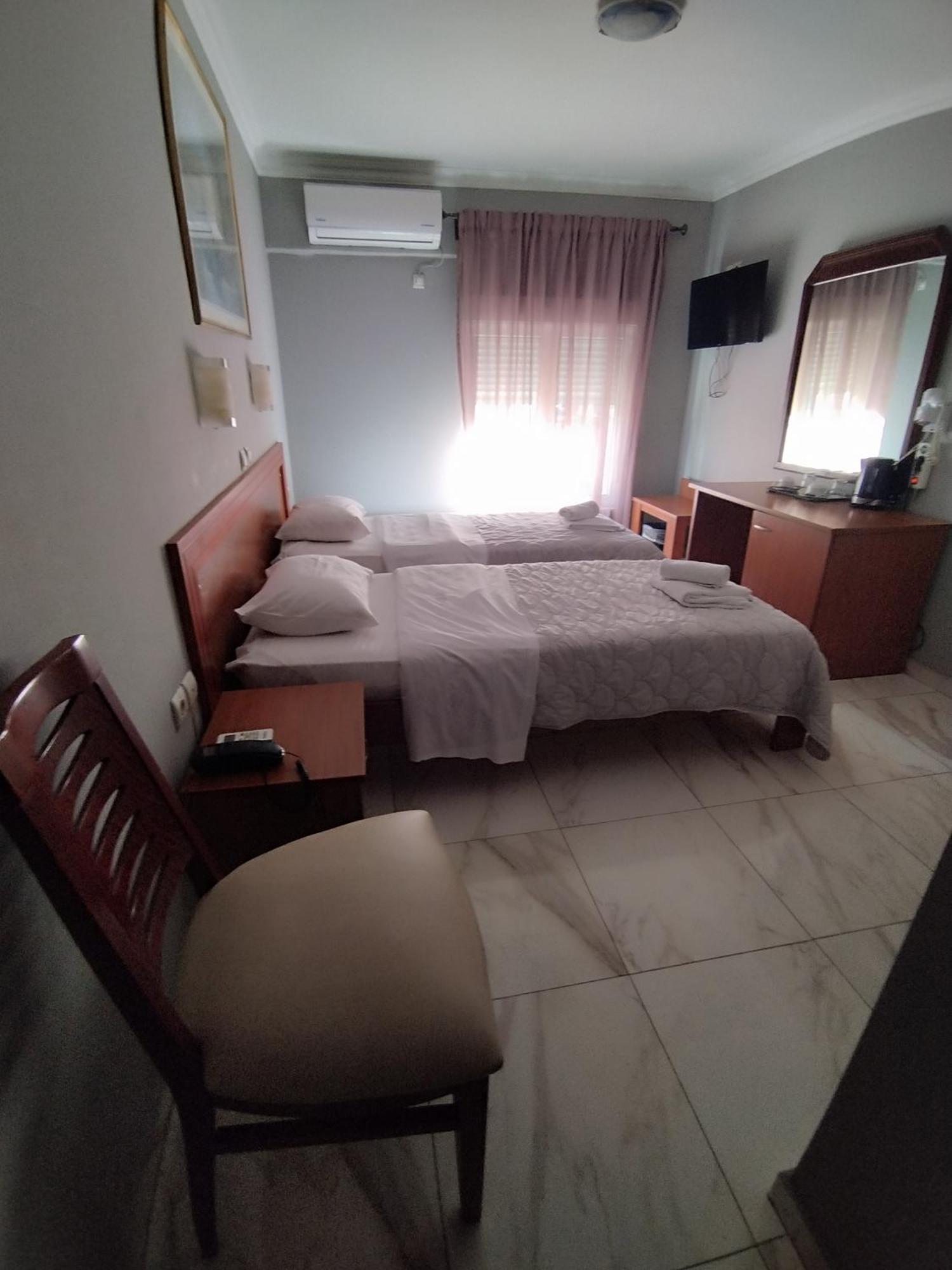 Piraeus Acropole Hotel Zewnętrze zdjęcie