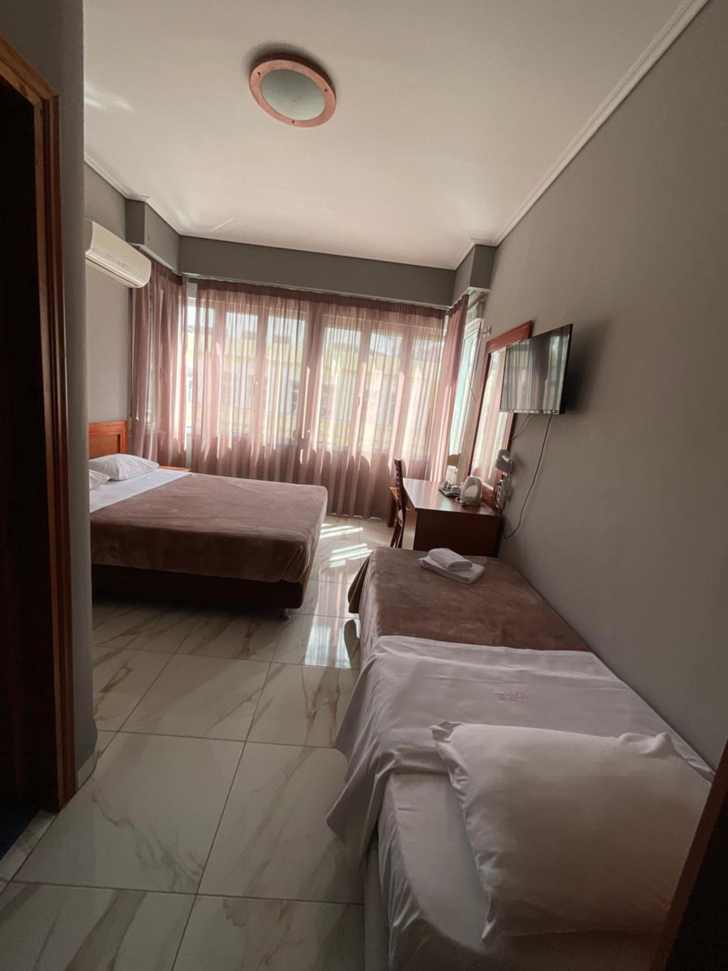 Piraeus Acropole Hotel Zewnętrze zdjęcie
