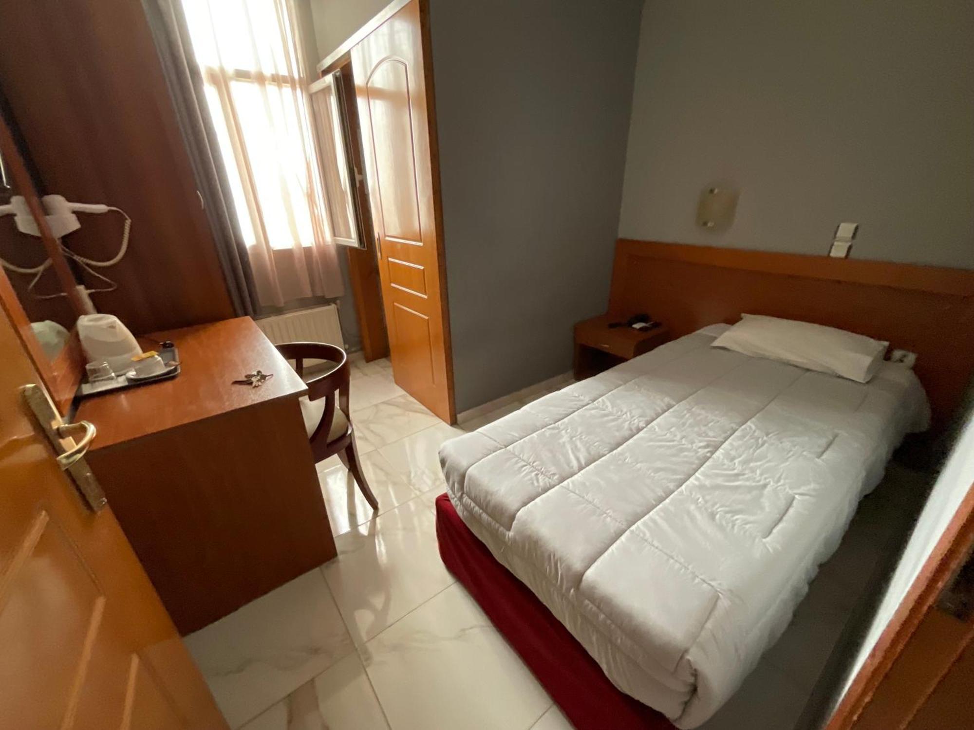 Piraeus Acropole Hotel Zewnętrze zdjęcie