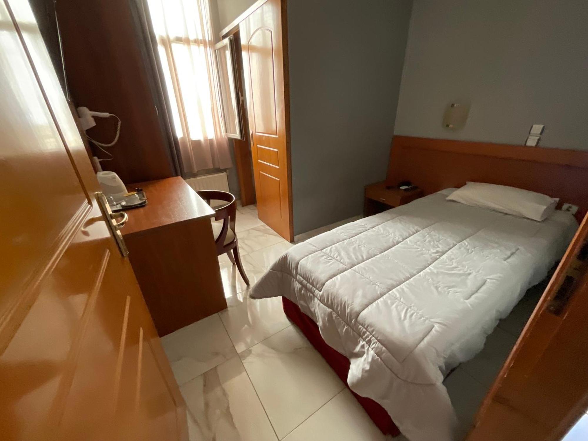Piraeus Acropole Hotel Zewnętrze zdjęcie